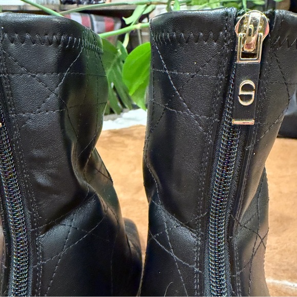 Dior D-shadow Heeled Ankle Boot size 40 - Picture 5 of 9